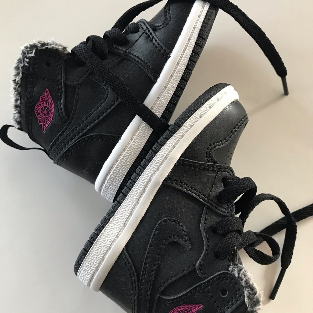 New Jordan 1 Retro High GT Sherpa shoes size 4C